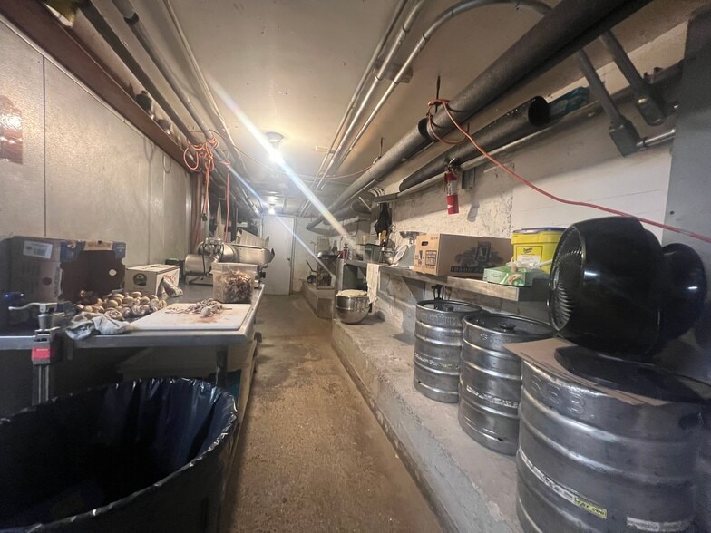 More Photos Of 340 Franklin Ave, Brooklyn Restaurant For Lease