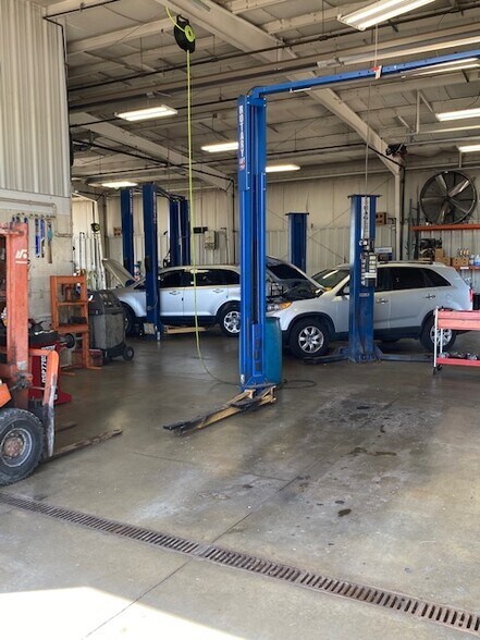 More Photos Of 600 Meyer Rd, Celina Flex For Lease