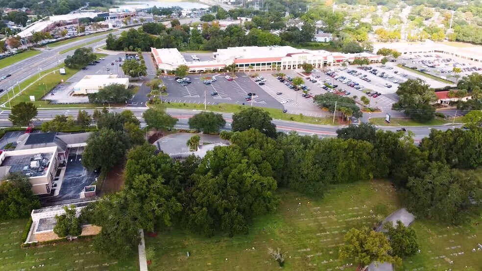 Primary Photo Of 555 S Hunt Club Blvd, Apopka Bank For Lease