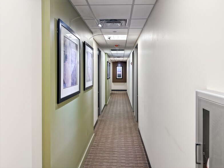 More Photos Of 600 Third Ave, New York Coworking Space