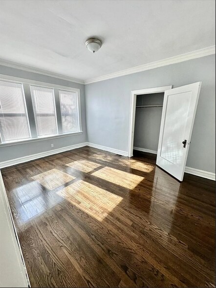 More Photos Of 1619-1621 S Komensky, Chicago Apartments For Sale