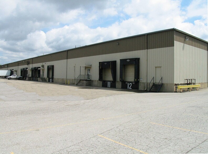 Primary Photo Of 3910 Groves Rd, Columbus Warehouse For Lease