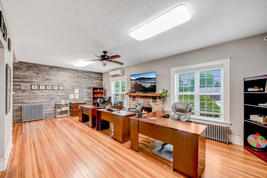 More Photos Of 149 Bond Ln, Brodheadsville Office Residential For Sale