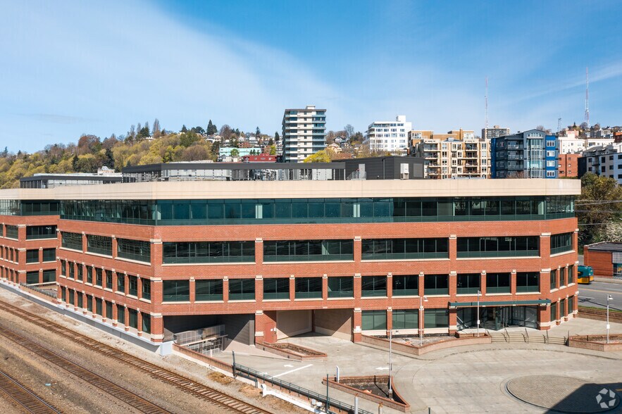 More Photos Of 351 Elliott Ave W, Seattle Unknown For Lease