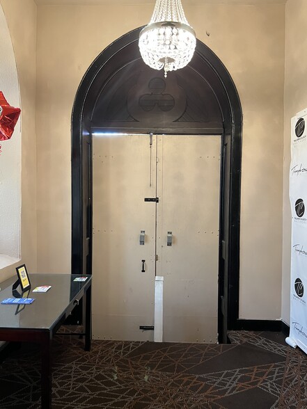 More Photos Of 1 N Fulton Ave, Baltimore Religious Facility For Lease