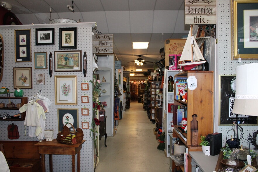 More Photos Of 120 Raleigh St, Fuquay-Varina Storefront For Sale