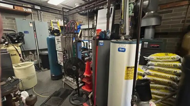 More Photos Of 3108 Blackiston Mill Rd, New Albany Carwash For Sale