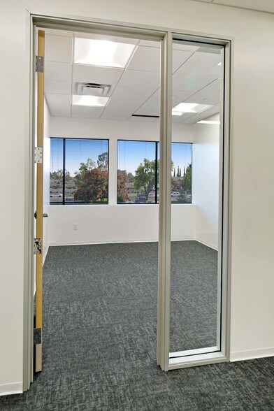 More Photos Of 5500 Ming Ave, Bakersfield Medical For Lease