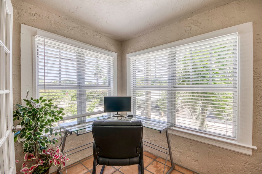 More Photos Of 130 S Ocean Breeze, Lake Worth Beach Apartments For Sale