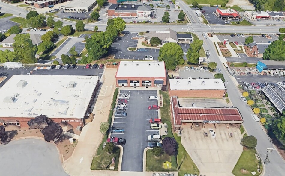 More Photos Of 603 Milner Dr, Greensboro General Retail For Lease
