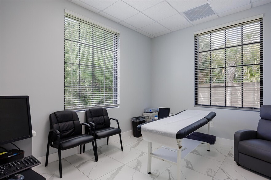 More Photos Of 22904 Lyden Dr, Estero Medical For Sale