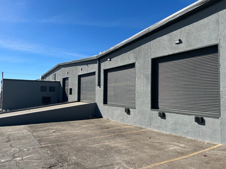 More Photos Of 1049-1051 Eastside Rd, El Paso Distribution For Lease