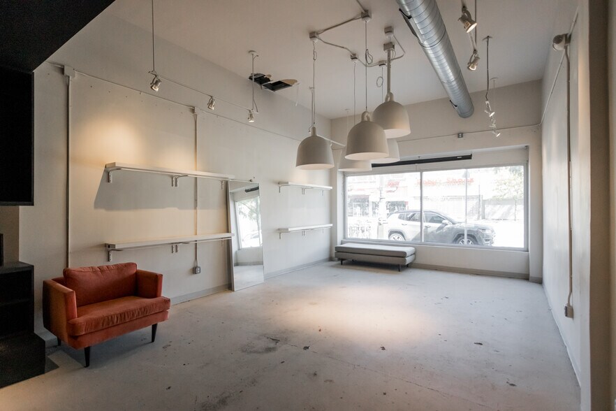 More Photos Of 6513 Woodward Ave, Detroit Storefront For Sale