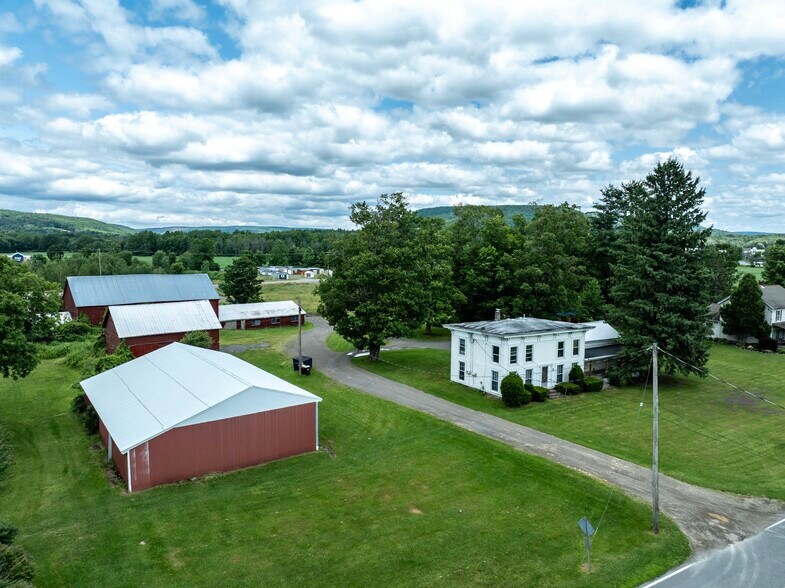 More Photos Of 571 Southside Dr, Oneonta Apartments For Sale