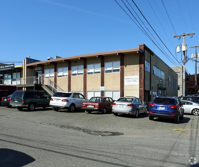 Primary Photo Of 4257 24th Ave W, Seattle Research And Development For Lease