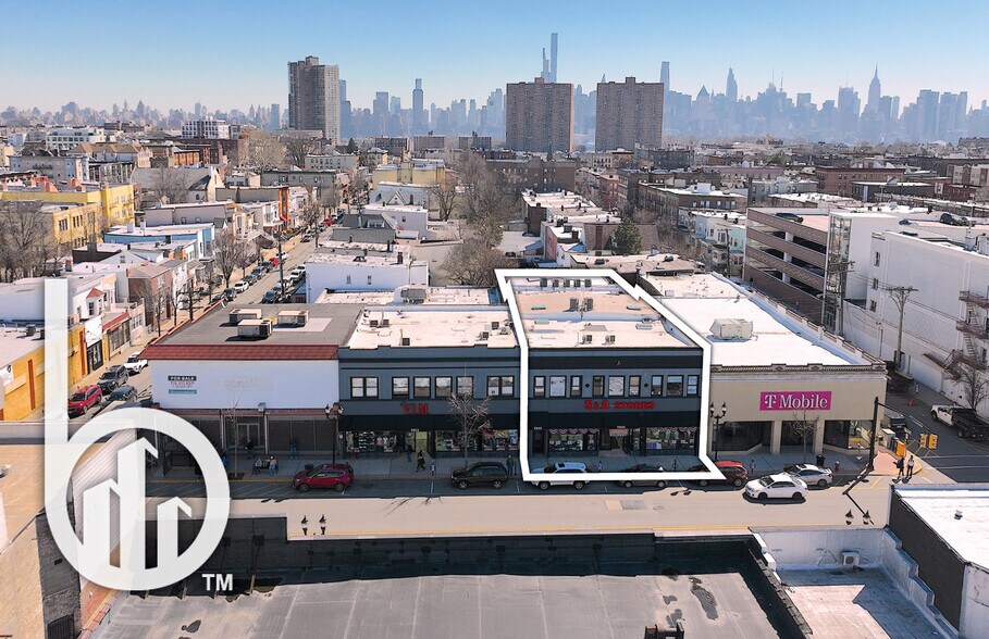 Primary Photo Of 5806-5810 Bergenline Ave, West New York Storefront Retail Office For Lease