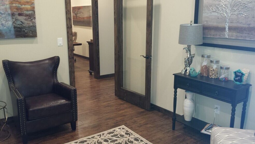 More Photos Of 1907 Cypress Creek Rd, Cedar Park Coworking Space