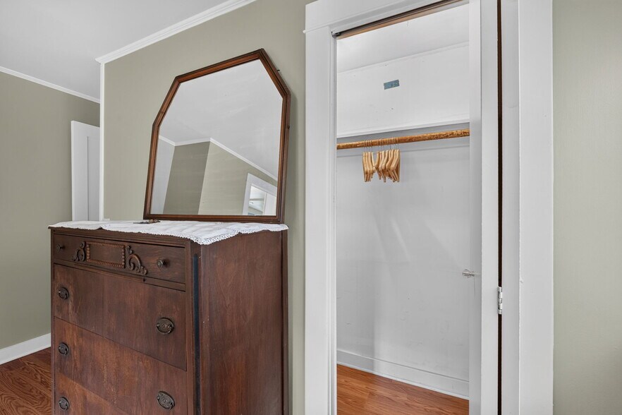 More Photos Of 119 S Adams St, Glendale Multifamily For Sale