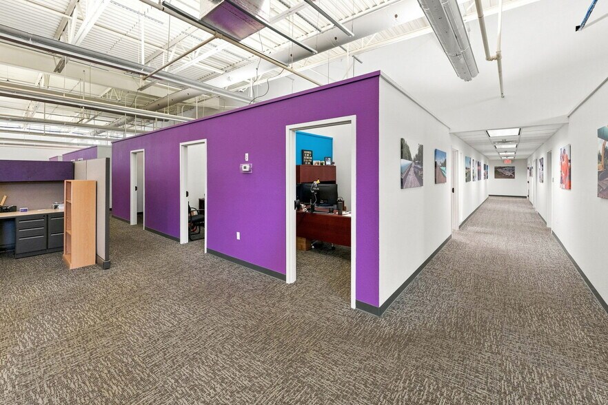 More Photos Of 1365 Hamlet Ave, Clearwater Flex For Lease