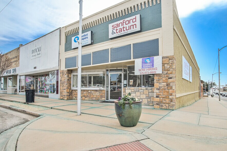 Primary Photo Of 1824 26th St, Snyder Office For Sale