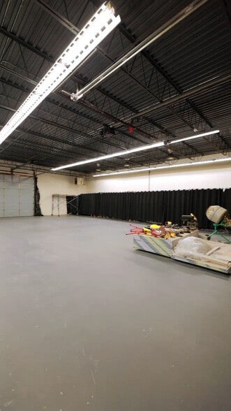 Primary Photo Of 17143 Westview Ave, Thornton Industrial For Sale