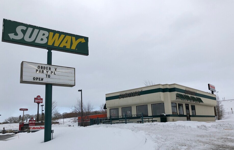 More Photos Of 101 N 2nd St, Evanston Fast Food For Sale