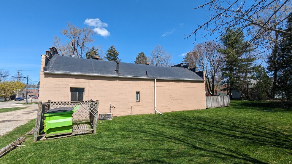 More Photos Of 4444 Forest St, Leonard General Retail For Sale