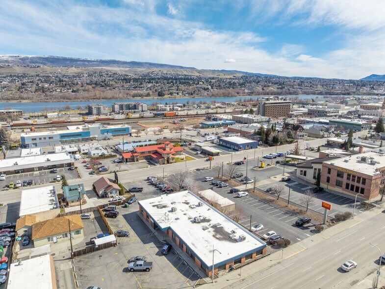 More Photos Of 325 Chelan Ave, Wenatchee Office For Lease