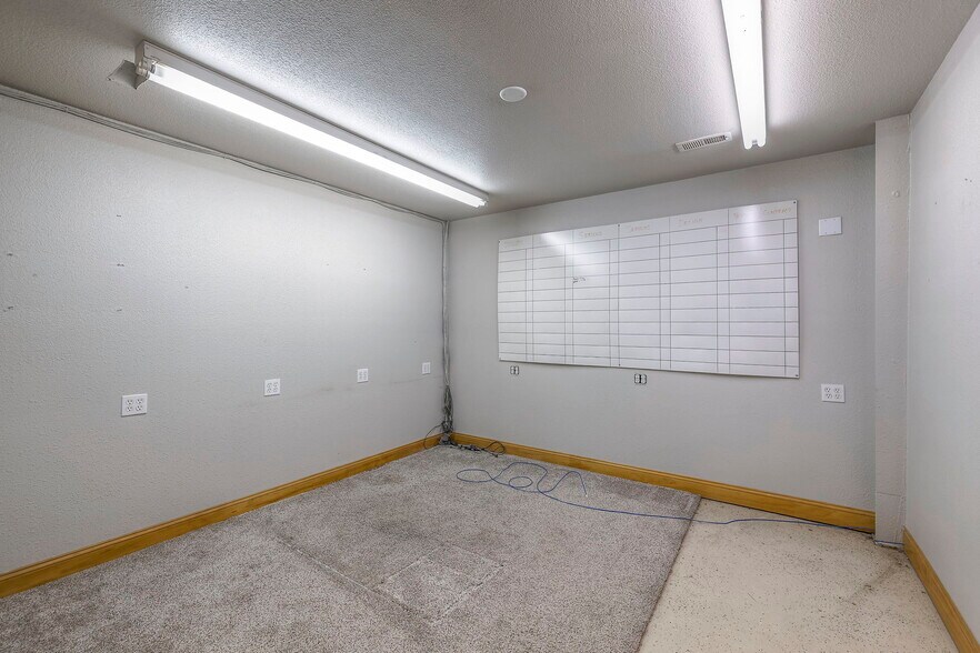 More Photos Of 17321 County Road 41, Archie Manufacturing For Sale