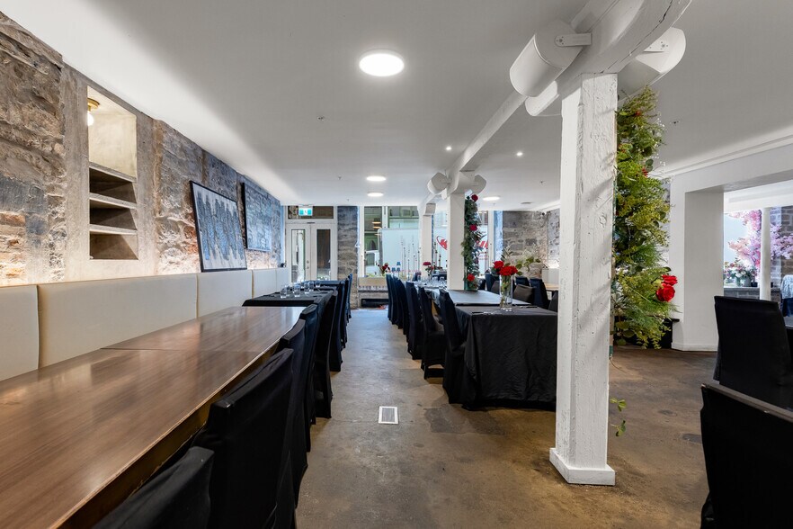 More Photos Of 368-372 Rue Saint-Paul O, Montréal Apartments For Lease