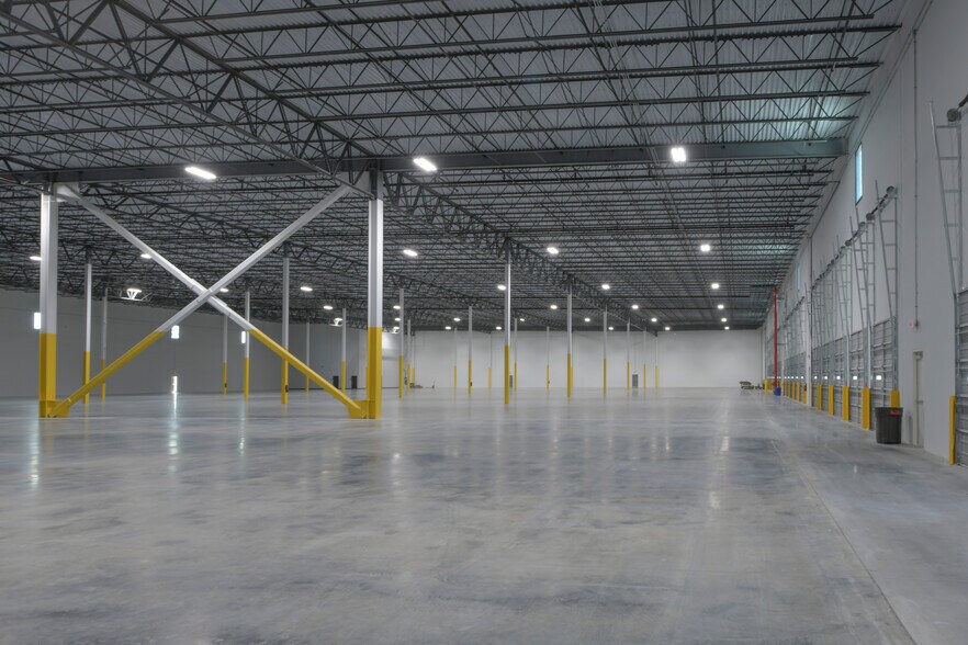 More Photos Of Commerce Center Rd, Ladson Unknown For Lease