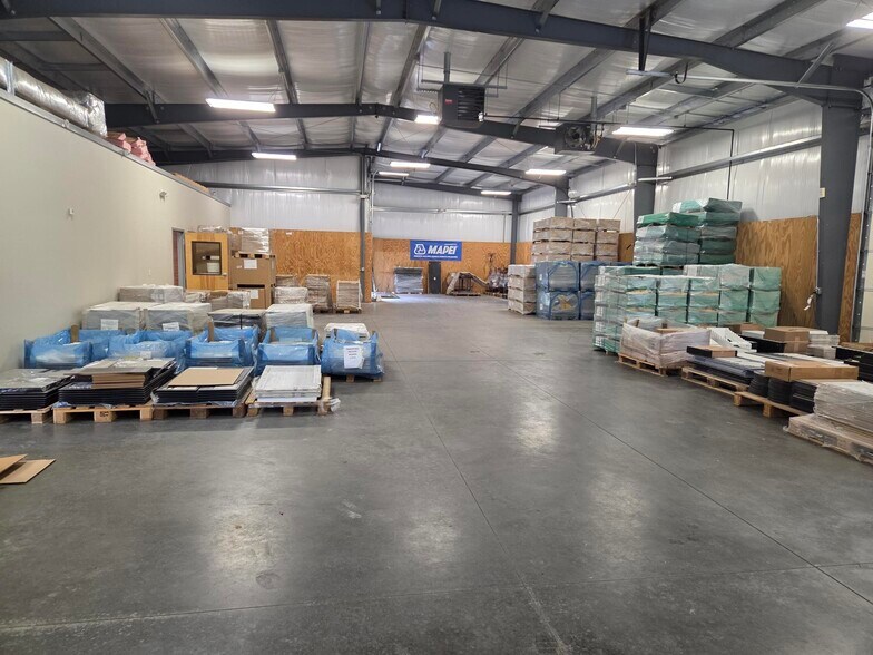 More Photos Of 5182 Boylston Hwy, Mills River General Retail For Lease
