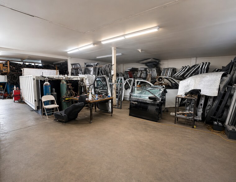 More Photos Of 7318 S Vermont Ave, Los Angeles Freestanding For Lease