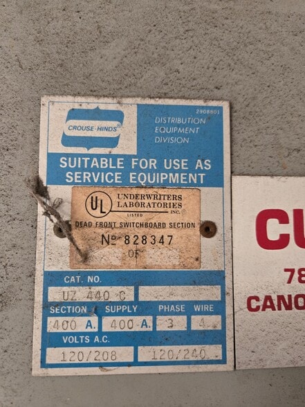 More Photos Of 21520 Strathern St, Canoga Park Service For Lease