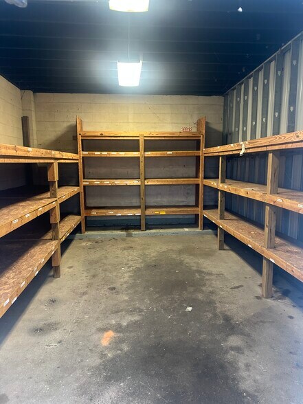 More Photos Of 405 E Church St, Lewisburg Industrial For Sale