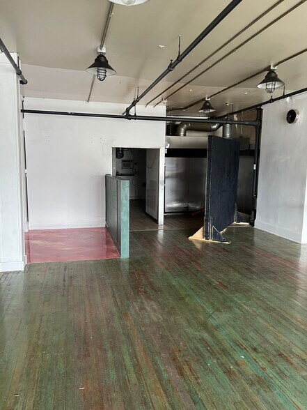 More Photos Of 106 Genesee St, Utica Restaurant For Lease