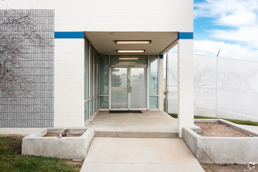 More Photos Of 1855 S Fremont Dr, Salt Lake City Warehouse For Lease