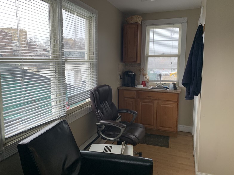 More Photos Of 63 E 1st St, Mount Vernon Land For Lease