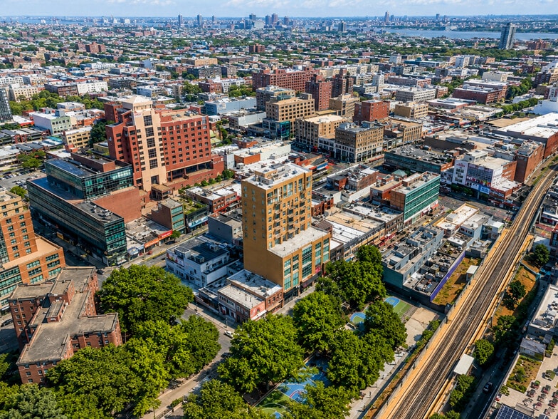 More Photos Of 13511 40th Rd, Flushing Apartments For Sale