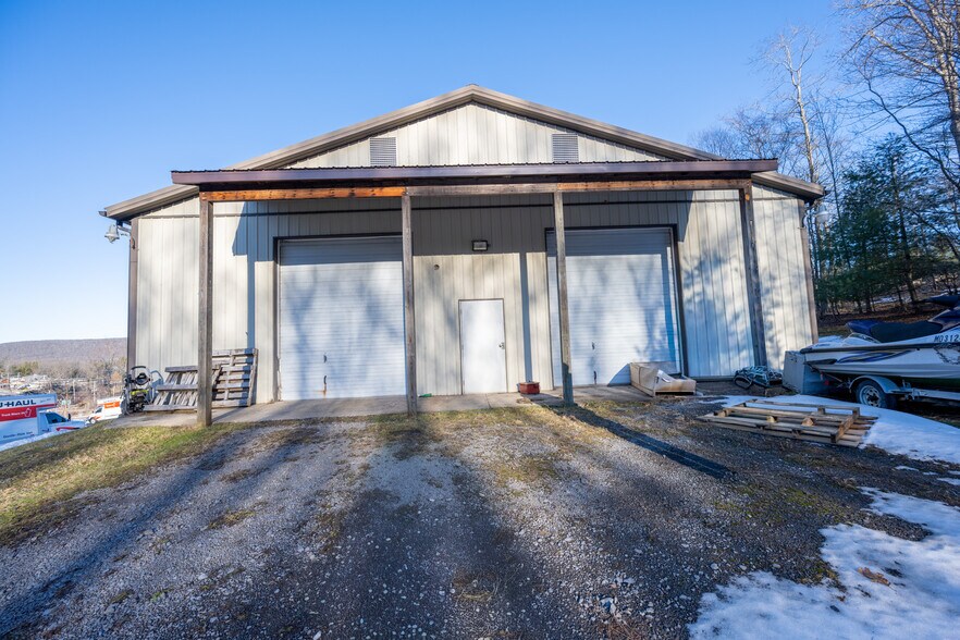More Photos Of 19530 Garrett Hwy, Oakland Freestanding For Sale