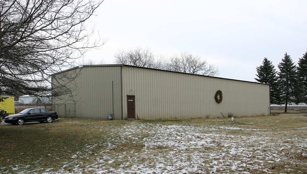 Primary Photo Of 20918 E Brink St, Harvard Warehouse For Sale