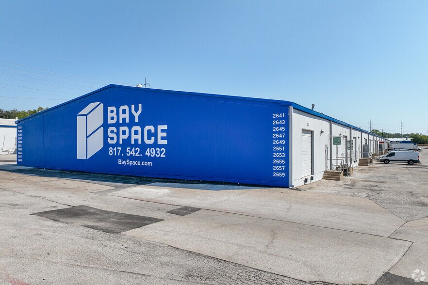 More Photos Of 2661-2669 Ludelle St, Fort Worth Unknown For Lease