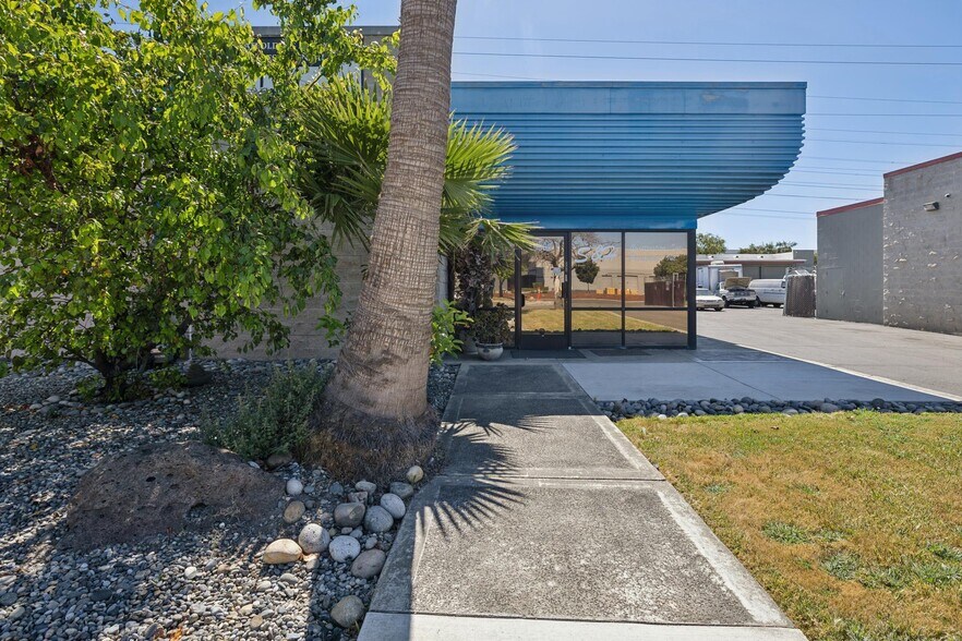 More Photos Of 5560 Boscell Common, Fremont Warehouse For Sale