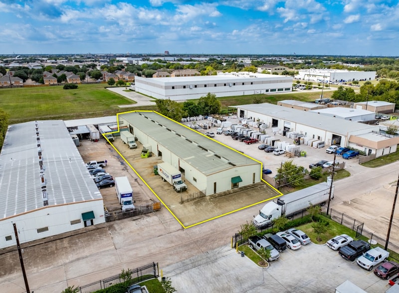 More Photos Of 12910 Mula Ln, Stafford Warehouse For Lease