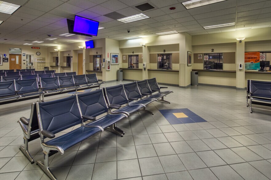 More Photos Of 2700 Fulton Ave, Sacramento Office For Sale