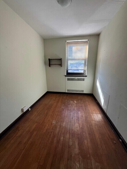More Photos Of 20 Carman Ave, East Rockaway Religious Facility For Sale