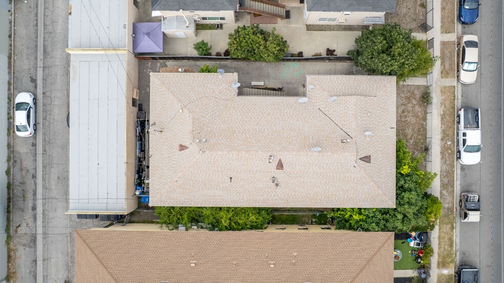 More Photos Of 7047 Fulton Ave, North Hollywood Apartments For Sale