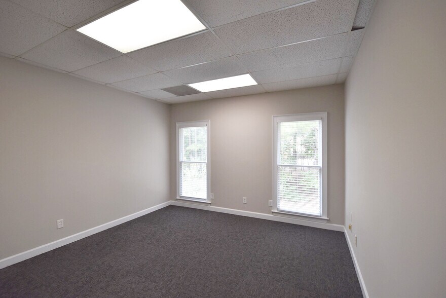 More Photos Of 116 Peachtree Ct, Peachtree City Medical For Lease