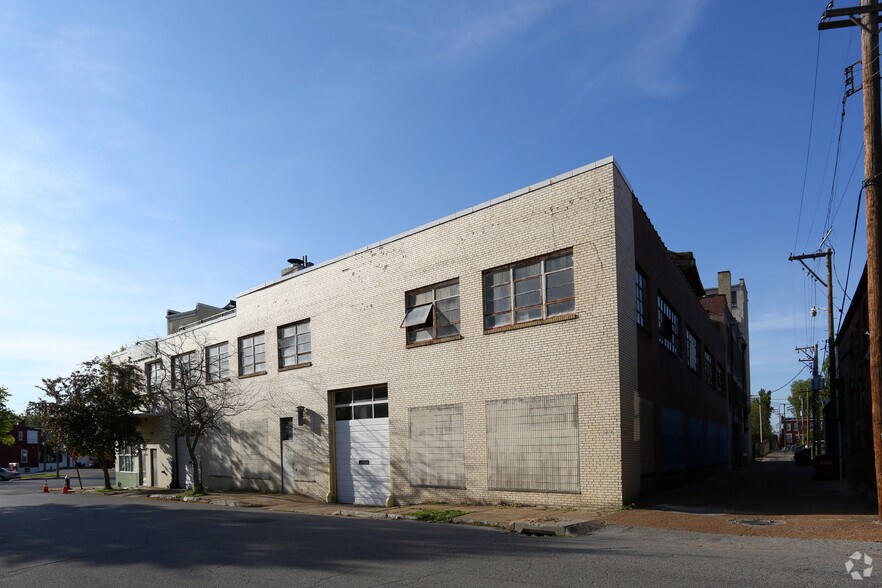 More Photos Of 2400 S Jefferson Ave, Saint Louis Office For Lease