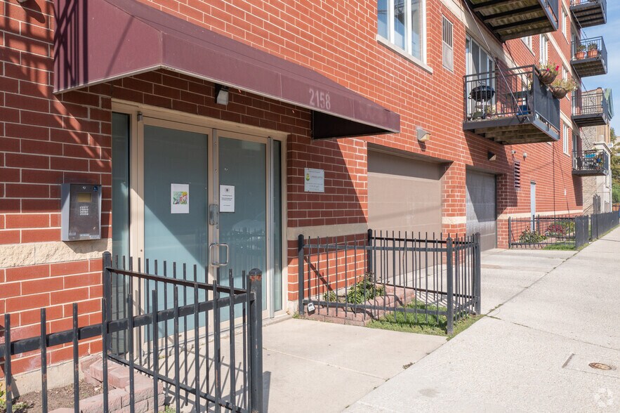 More Photos Of 2158 Grand Ave, Chicago Apartments For Sale